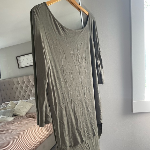 Boohoo Off the Shoulder Dress - Picture 1 of 1